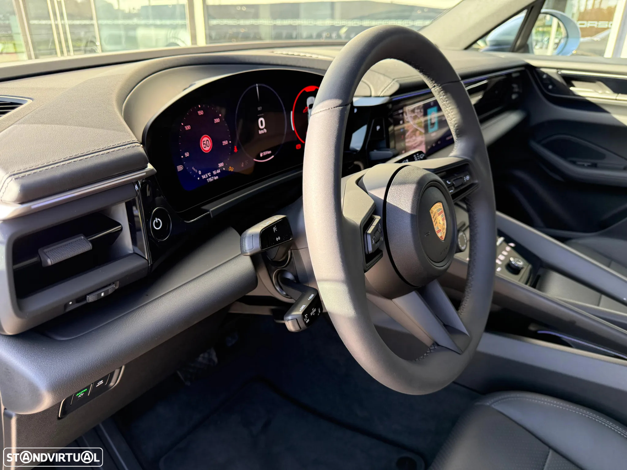 Porsche Macan Electric 4 - 13