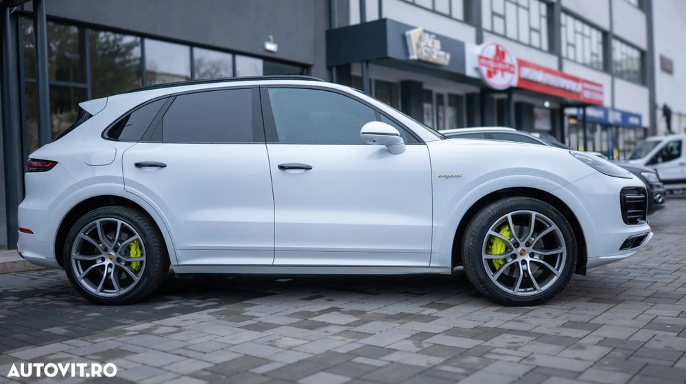 Porsche Cayenne E-Hybrid Tiptronic S - 2