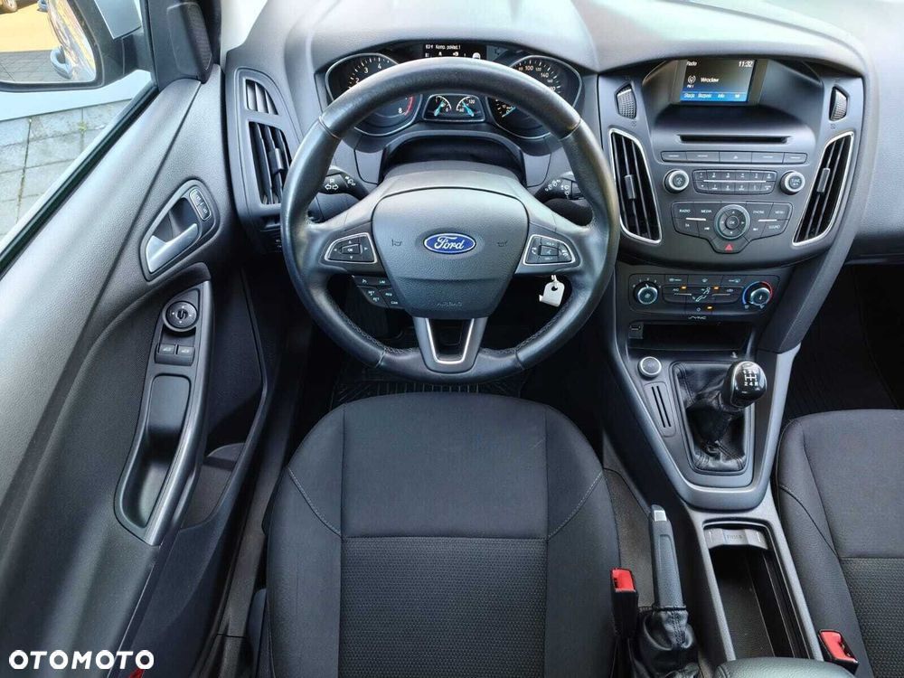 Ford Focus 1.6 SYNC Edition - 5