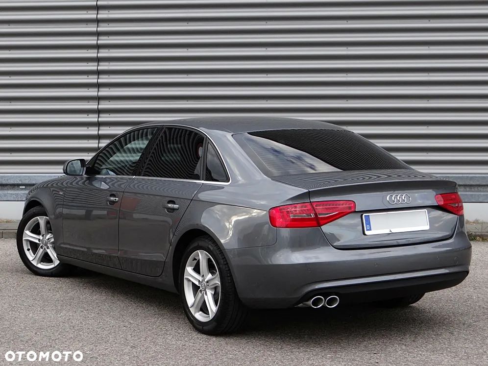 Audi A4 Limousine 1.8 TFSI S line Sportpaket - 19