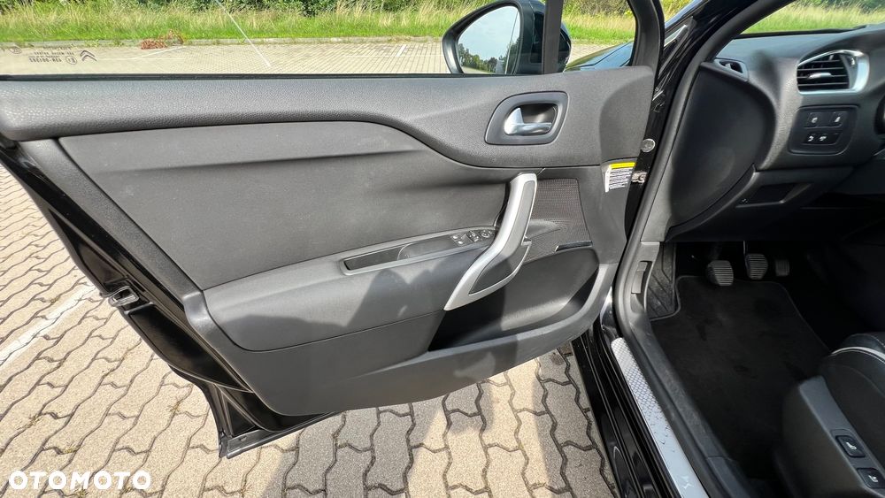 Citroën DS4 PureTech 130 Stop&Start SoChic - 19