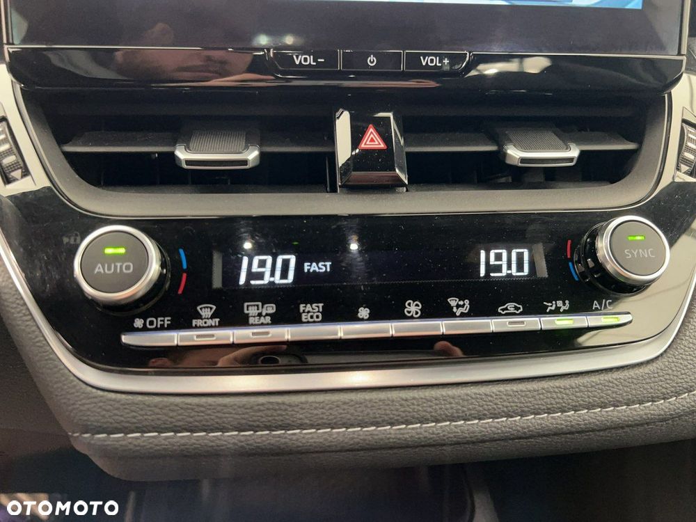 Toyota Corolla - 21