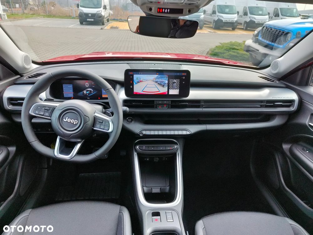 Jeep Avenger 1.2 T3 mHEV Altitude FWD eDCT6 - 13