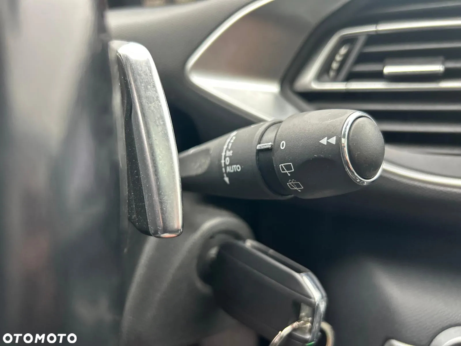 Peugeot 308 1.5 BlueHDi Allure S&S EAT6 - 27