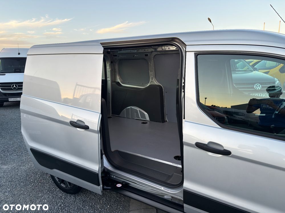Ford Transit Connect - 14