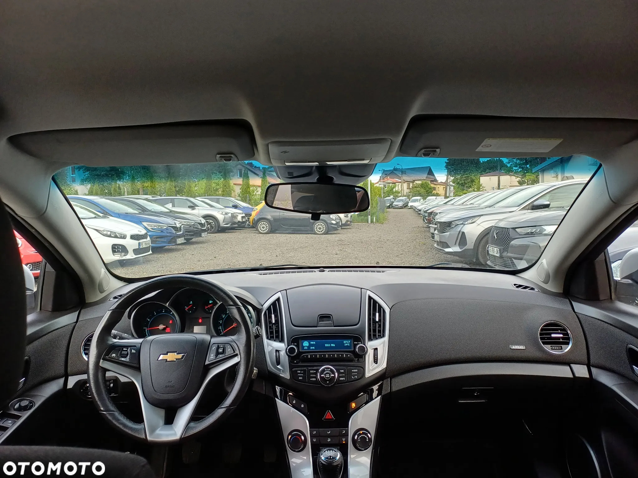 Chevrolet Cruze Station Wagon 1.6 LS+ - 17