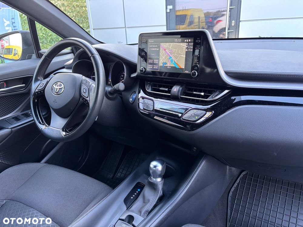Toyota C-HR Business-Edition - 18