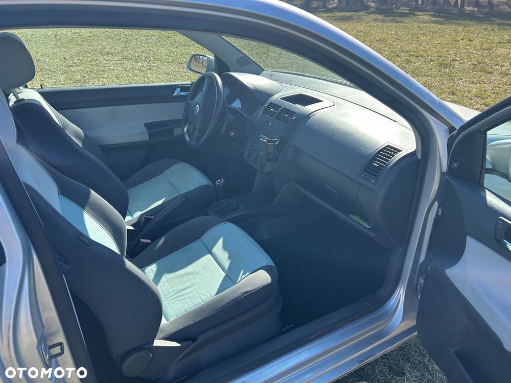 Volkswagen Polo - 8