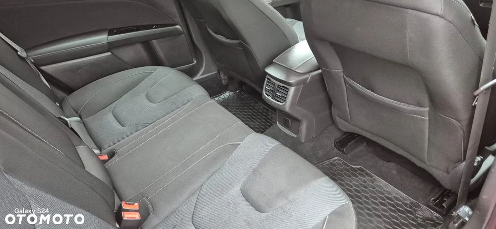 Ford Mondeo 2.0 TDCi Titanium - 20