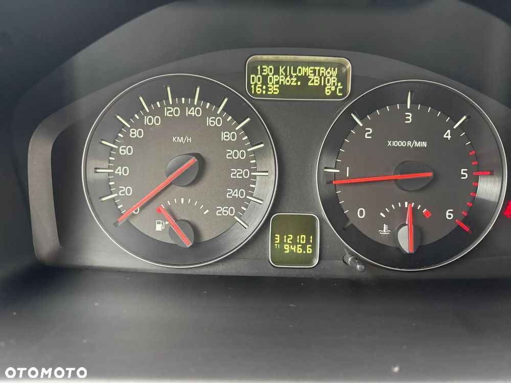 Volvo V50 DPF DRIVe Summum - 12