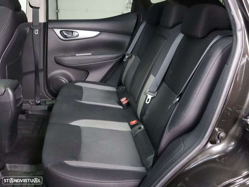 Nissan Qashqai 1.3 DIG-T N-Connecta - 7