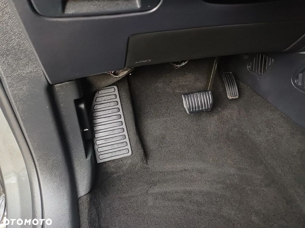 Ford S-Max - 28