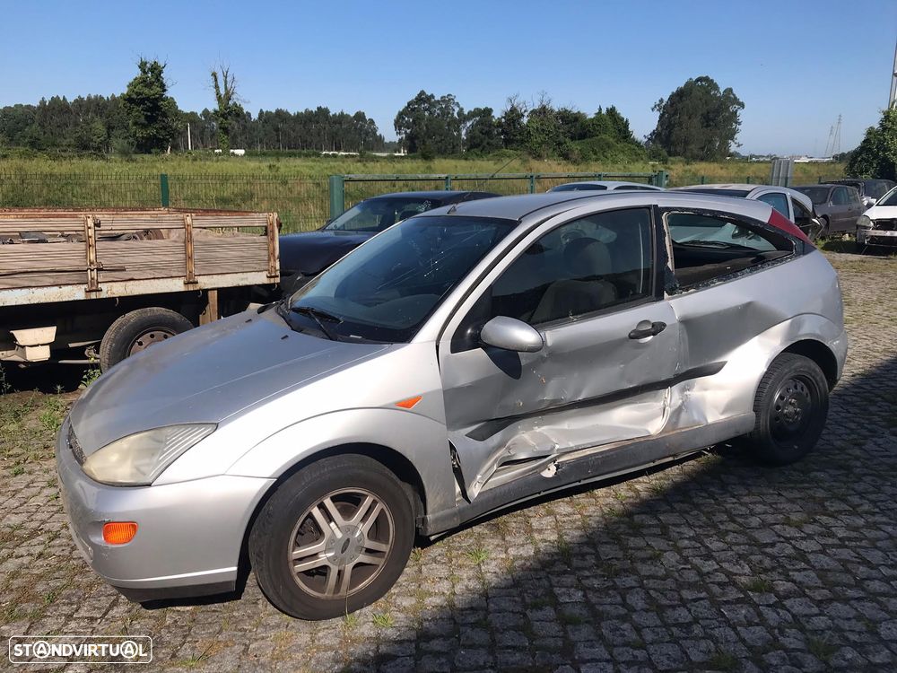 Ford Focus 1.8 TDDI Van 2001  - Para Peças - 2