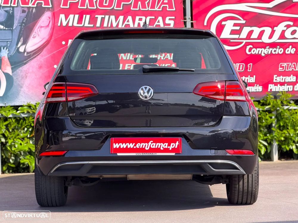 VW Golf 1.6 TDI Confortline - 8