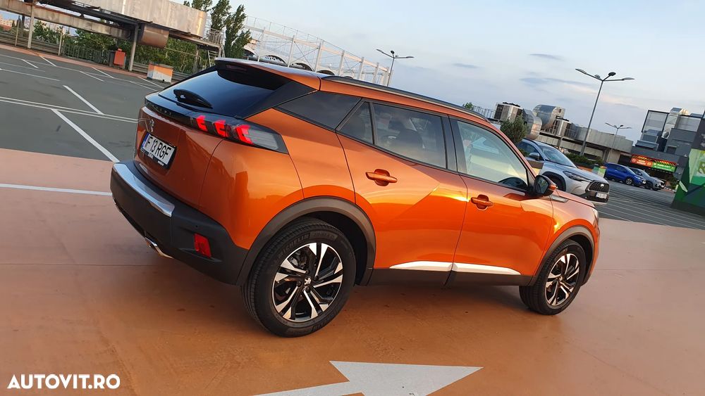 Peugeot 2008 1.2 PureTech EAT8 STT GT - 30