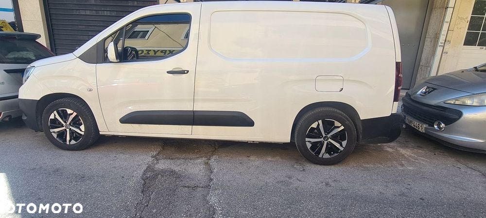 4x Felgi 16 m.in. do PEUGEOT 308 3008 5008 Expert III Traveller - B5837 - 4