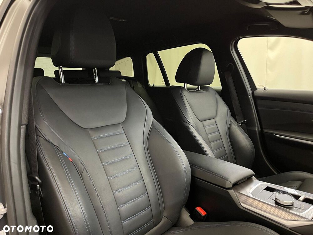 BMW Seria 3 320d mHEV M Sport sport - 38
