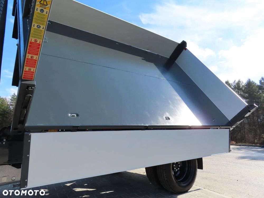 Iveco DAILY 35C16 163 KM Wywrotka Kiper Wywrot x 3 Strony 3211 mm Długi Renomowanej Firmy SCATTOLINI HAK 3500 Kg 53 Tys Km Przeb. Stan Auta NOWY POLECAM - 21