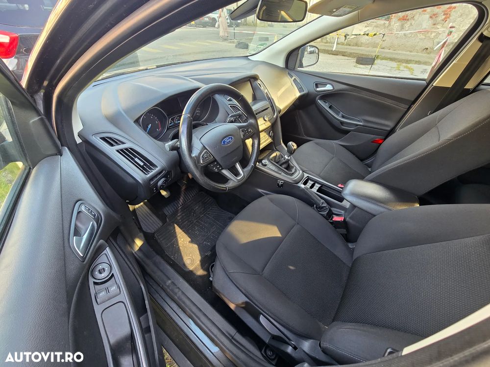 Ford Focus 1.5 TDCi DPF Start-Stopp-System Trend - 9