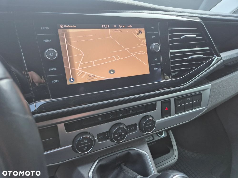 Volkswagen Transporter California T6.1 Beach Tour - 12