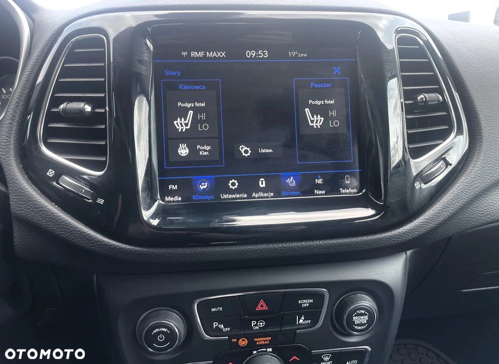 Jeep Compass - 16