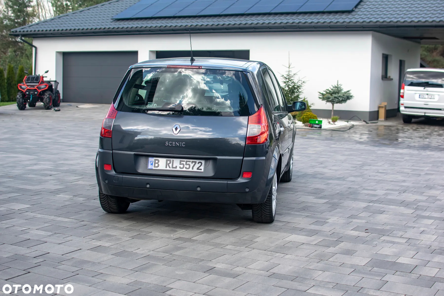 Renault Scenic 2.0 16V Dynamique - 12