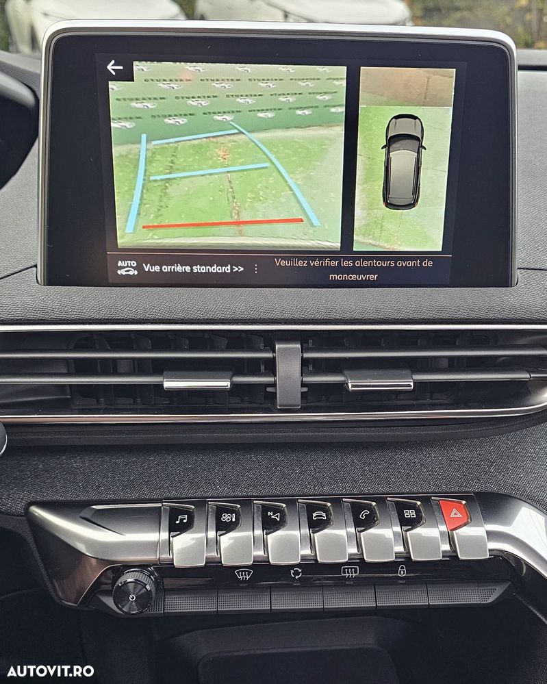 Peugeot 3008 1.2 PureTech 130 EAT8 GT - 16
