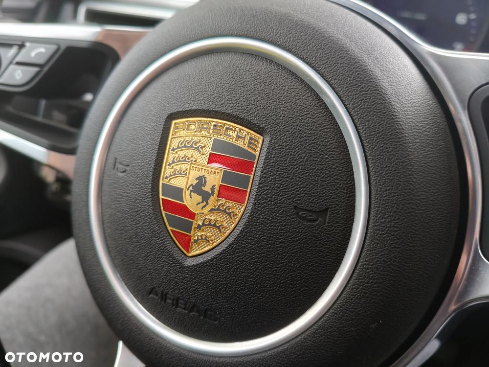 Porsche Macan - 13
