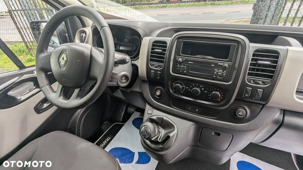 Renault Trafic - 22