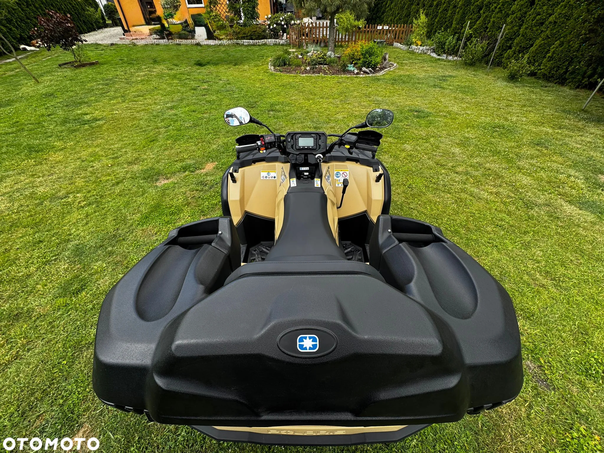 Polaris Sportsman - 18
