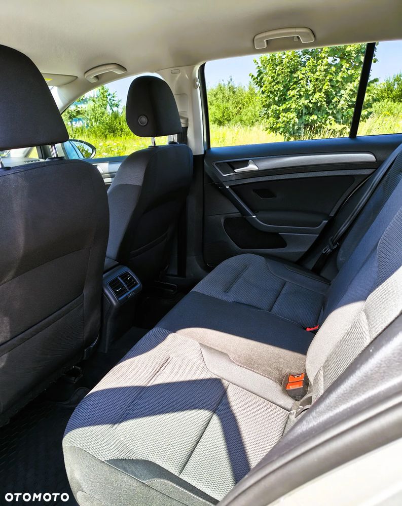 Volkswagen Golf 1.5 TSI BMT Trendline DSG - 18