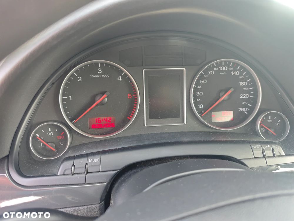 Audi A4 Avant 1.9 TDI - 9