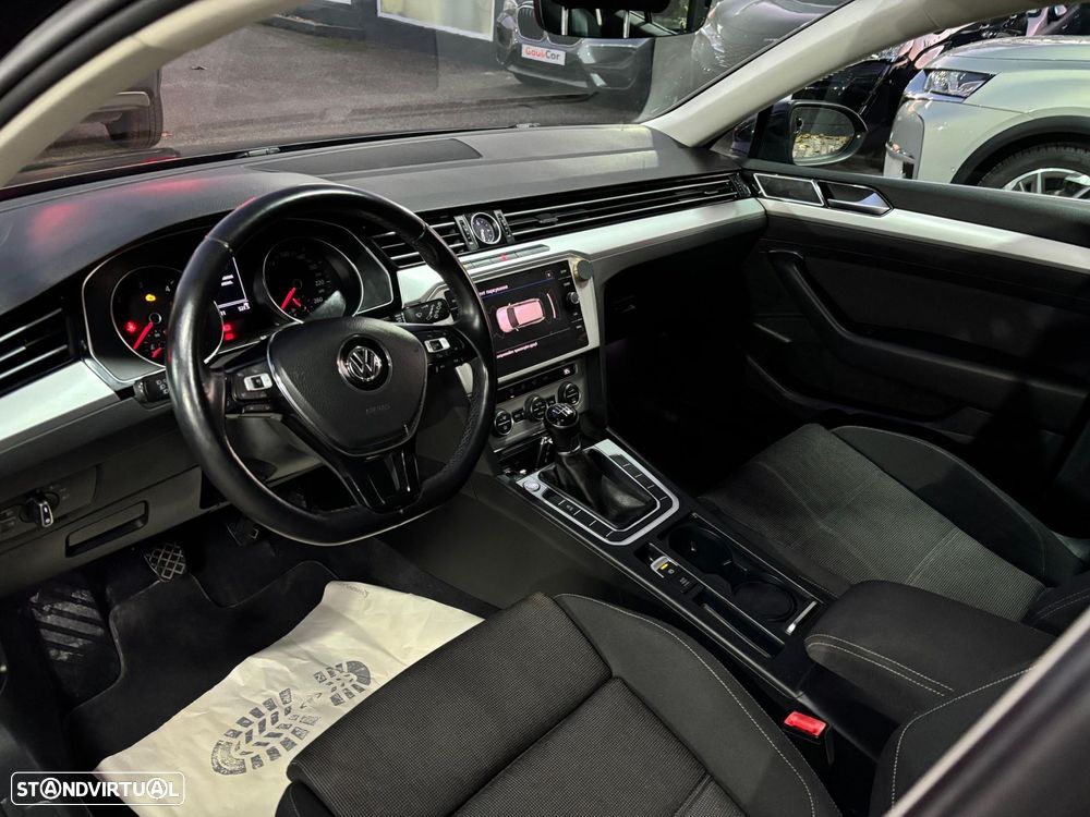 VW Passat Variant 1.6 TDI Confortline - 13
