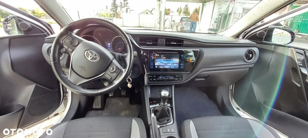 Toyota Auris 1.6 D-4D Comfort - 8