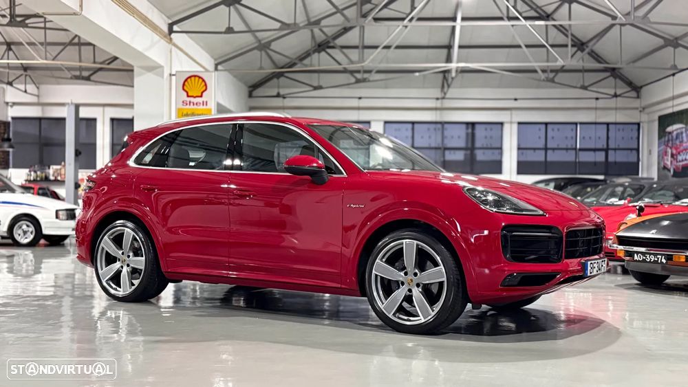 Porsche Cayenne E-Hybrid - 1