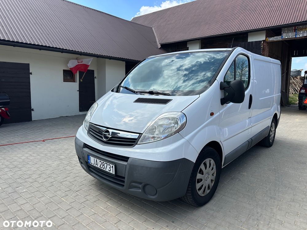 Opel Vivaro - 1