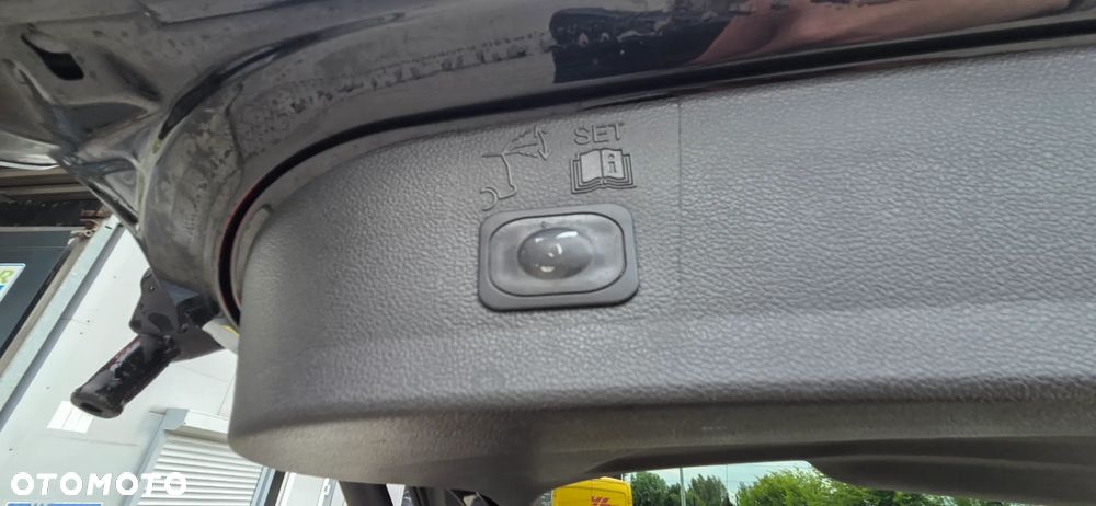 Ford Kuga 2.0 TDCi 4x4 Titanium - 35