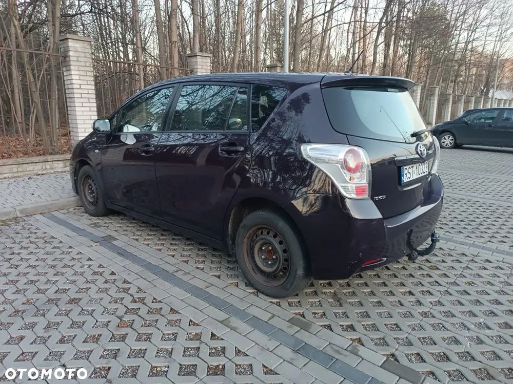 Toyota Verso 2.0 D-4D 2010 7os - 12