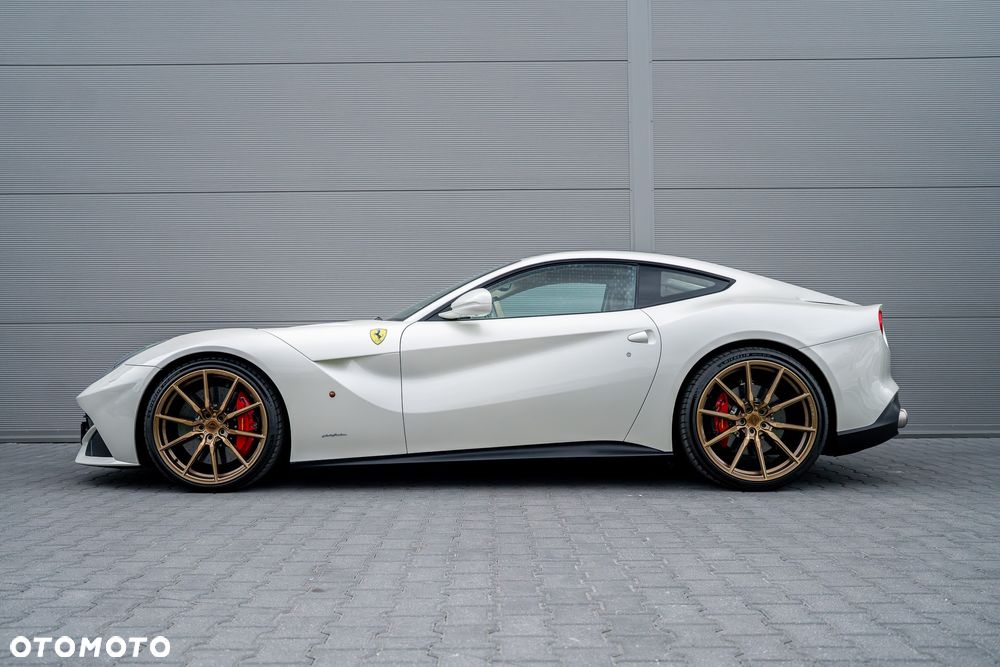 Ferrari F12berlinetta - 8