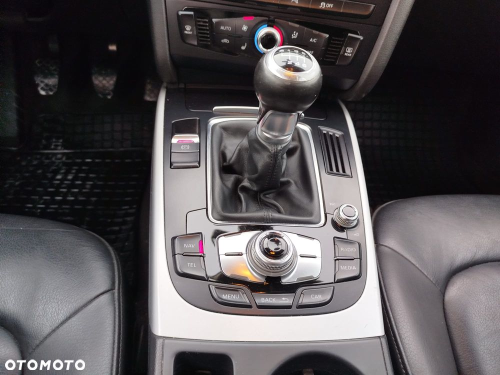 Audi A4 Avant 2.0 TDI ultra DPF Attraction - 13