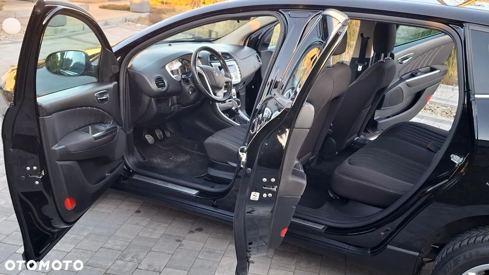 Lancia Delta 1.4 T-Jet 16v Argento - 13