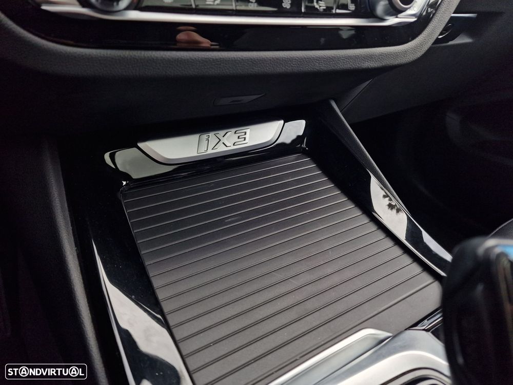 BMW iX3 Inspiring - 32