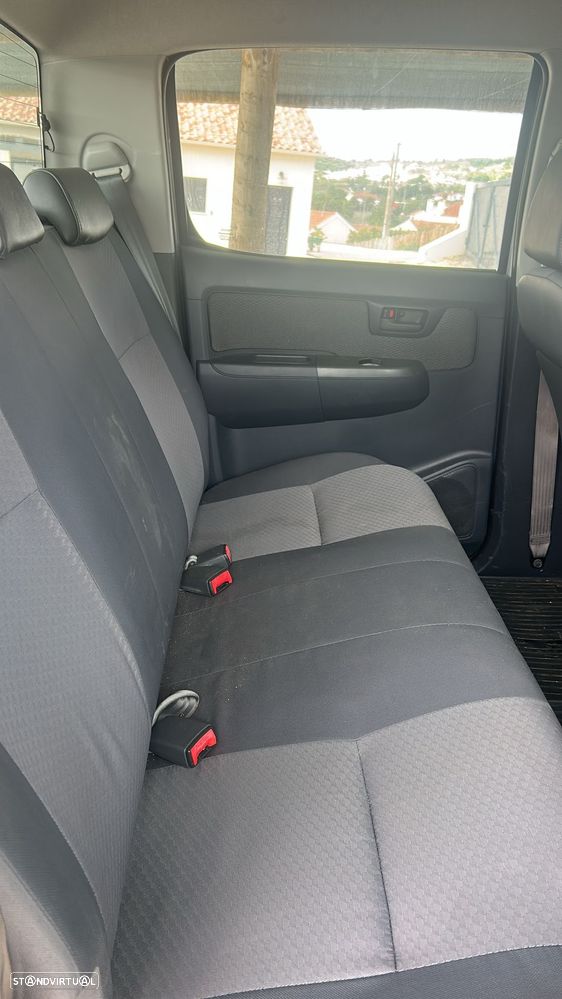 Toyota Hilux 2.5 D-4D 4WD CD PM+AC - 6
