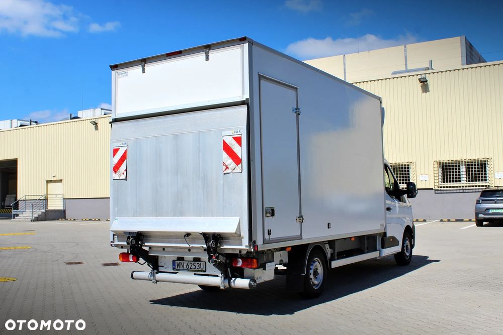 Renault Master kontener Gruau 9eup + winda BAR 750kg - 9