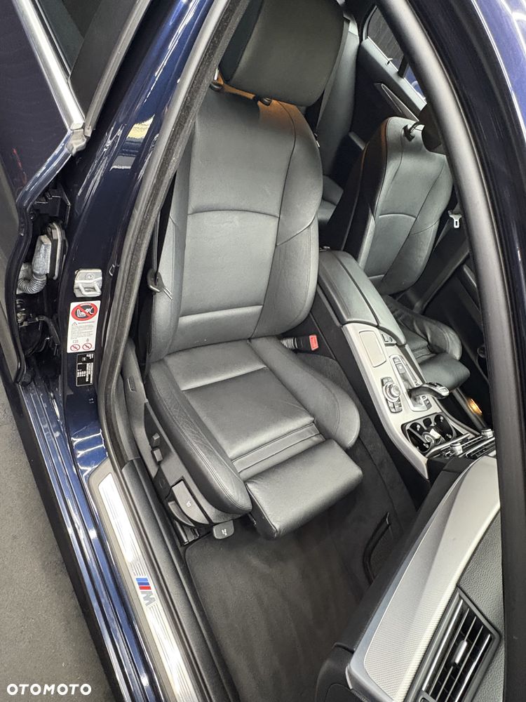 BMW Seria 5 520d Touring - 35