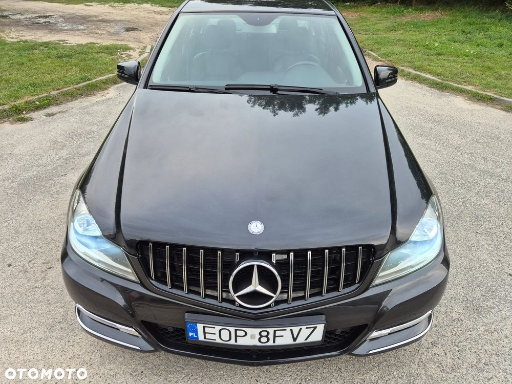 Mercedes-Benz Klasa C 180 BlueEFFICIENCY Avantgarde - 16