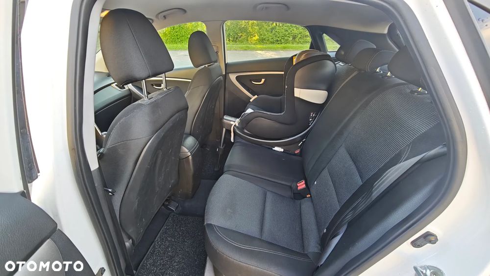 Hyundai i30 1.6 CRDi BlueDrive Comfort - 19