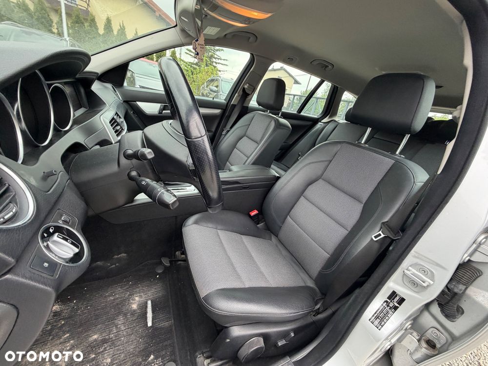 Mercedes-Benz Klasa C 180 BlueEFFICIENCY 7G-TRONIC Avantgarde - 34