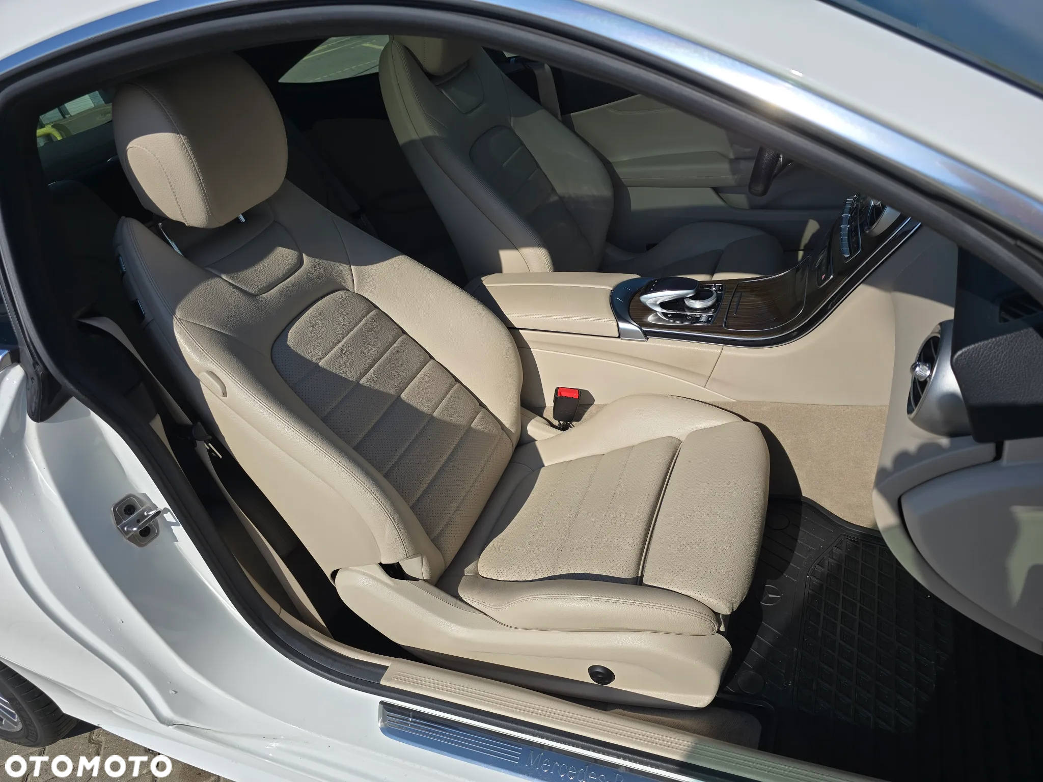 Mercedes-Benz Klasa C 300 Coupe 4Matic 9G-TRONIC - 20