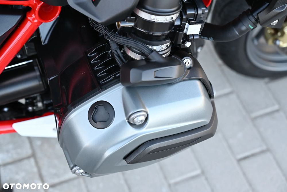 BMW R - 38